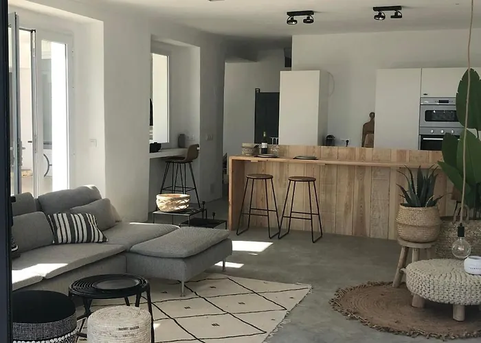 Casa Trece
